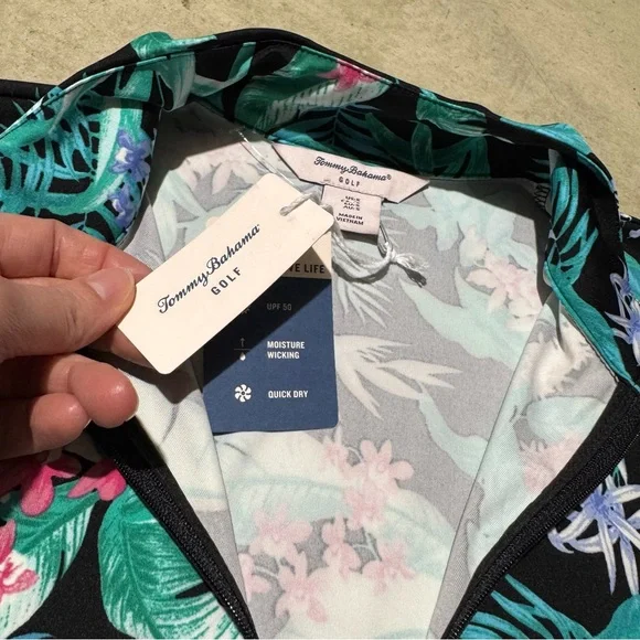 Tommy Bahama NWT Rash‎ Guard Golf Quarter Zip Top Size S Tropical Floral Swim - Picture 3 of 4